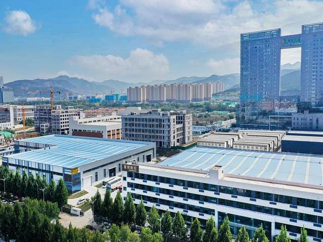 上海亚克力潜水池工程